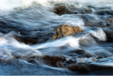 h-photography-water-rock-small